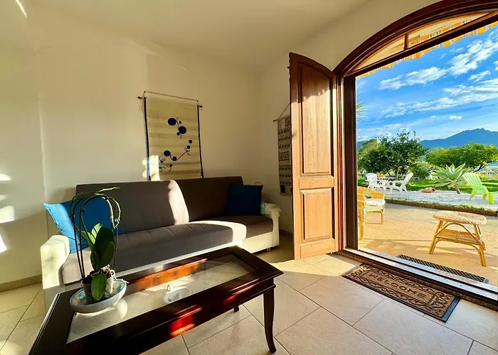 Happy With Garden Cardedu