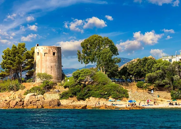 Happy With Garden Cardedu